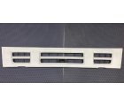 IZ07-0114B-U*  ISUZU ELF 2002-07, РЕШЕТКА РАДИАТОРА  (Китай) Широкая кабина.Дефект