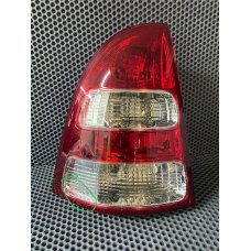 TY01-2402L-U  (212-19M3)* TOYOTA COROLLA FIELDER (120) 2002-04, СТОП L (Китай) Уценка Трещина 