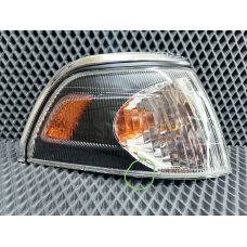 TY04-2203C-R-U (26-73)* TOYOTA HIACE REGIUS 1997-99, ГАБАРИТ R (Китай) Черный Уценка трещ