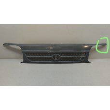 TY04-0811A-U* TOYOTA HIACE 1993-03, РЕШЕТКА РАДИАТОРА (Китай) УЦЕНКА Лом.крепления